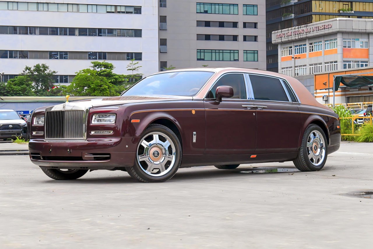 Soi độ giảm giá của xe Rolls-Royce Phantom Lửa thiêng sau 9 năm lăn bánh 1